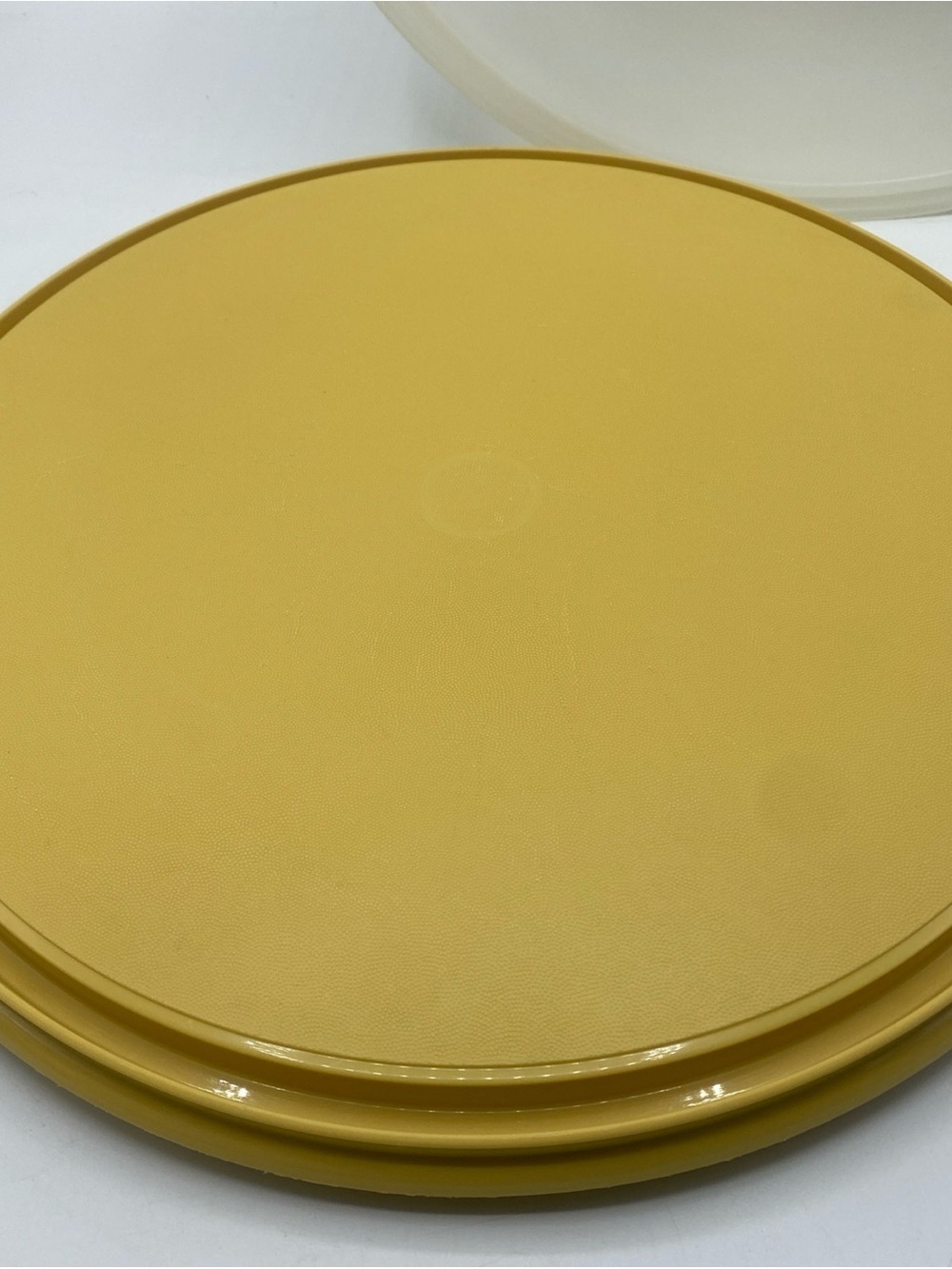 Vintage Tupperware Cake Taker Carrier Large Pie Divider Rack Harvey Yellow - Picture 4 of 8